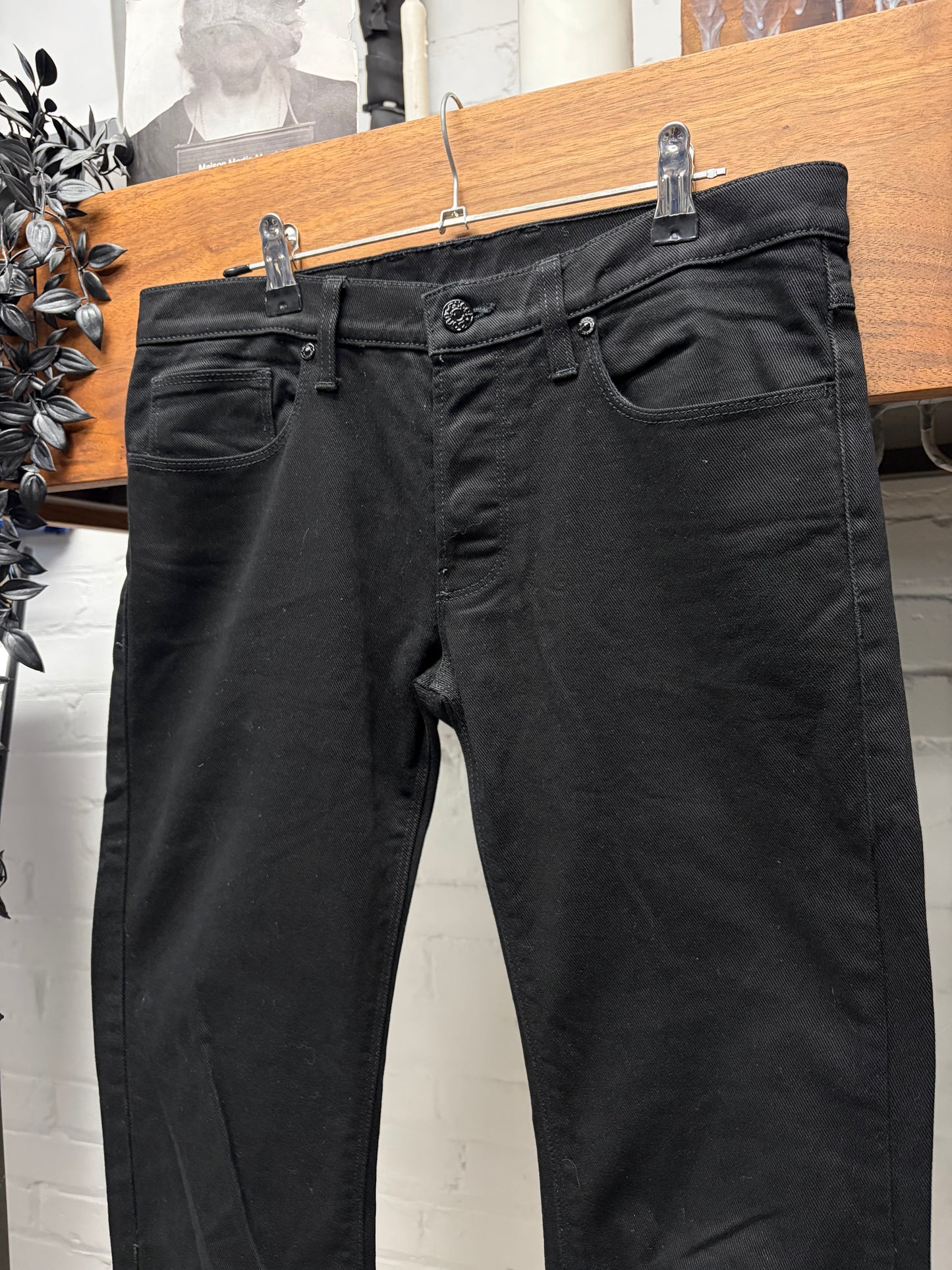 2000s Gucci Men’s Black Skinny Jeans with Guccisima Monogram Logo Jacron Patch