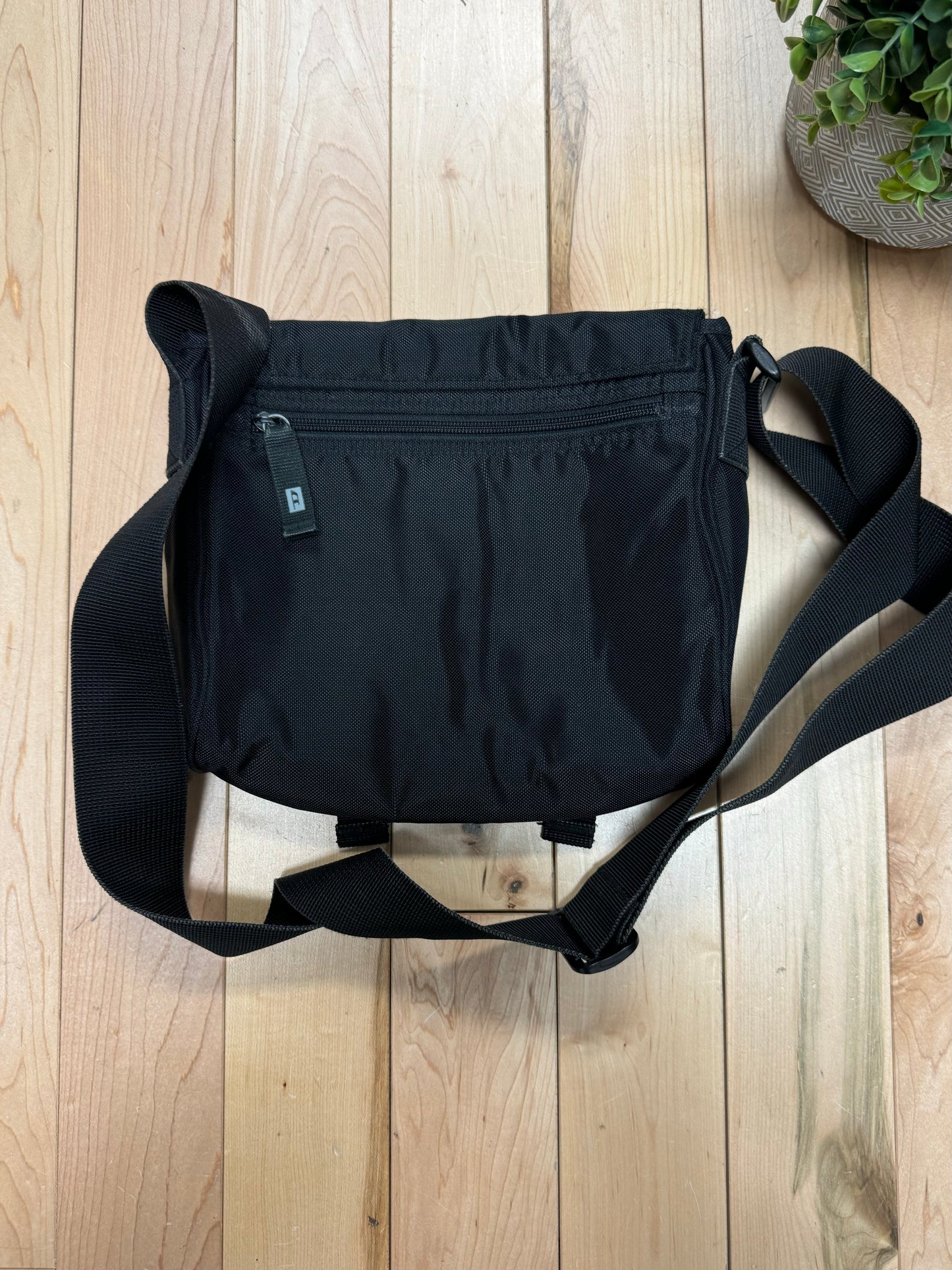 2000s Diesel ‘Small Parts’ Black Crossbody Sling Bag