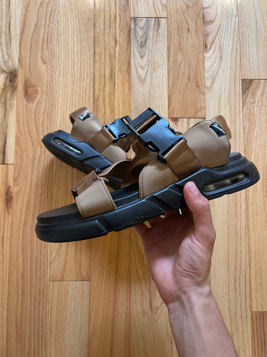 Number (N)ine Cargo Strap Brown/Black Sandals