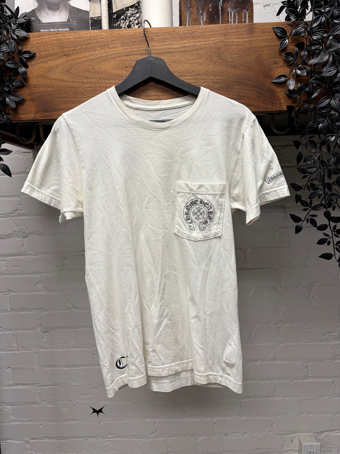 Chrome Hearts White Horseshoe/Star Cross Logo White Graphic T-Shirt