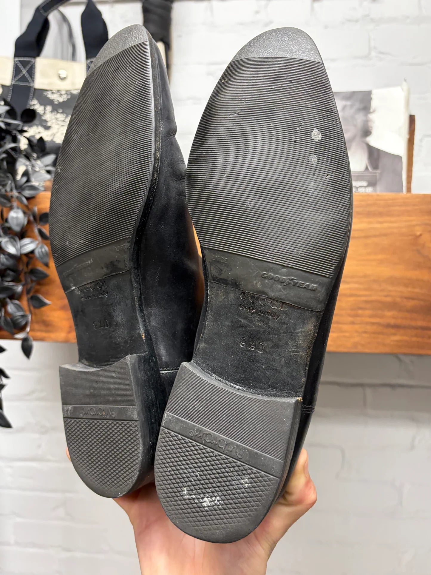 Gucci Black Leather ‘Pointed Toe’ Ankle Cut Boots