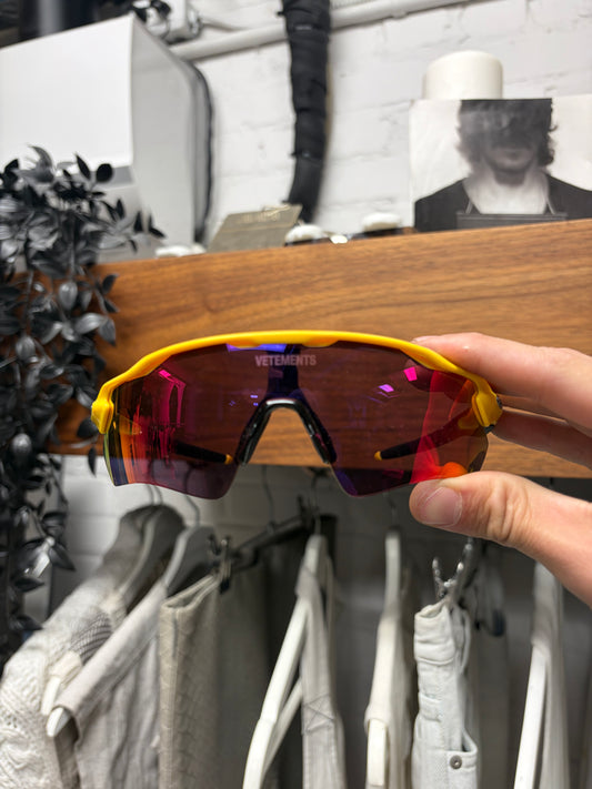 Vetements x Oakley ‘Radar EV Path’ Sunglasses