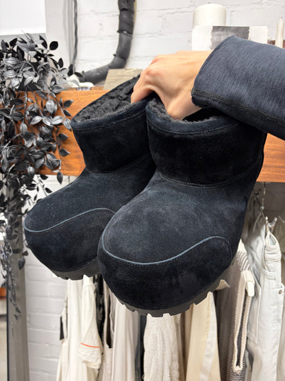 Balenciaga ‘Alaska’ Black Suede Low Top Oversized Boots