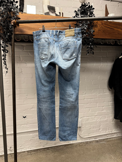 Vintage Gucci Light Wash Blue Distressed Skinny Jeans