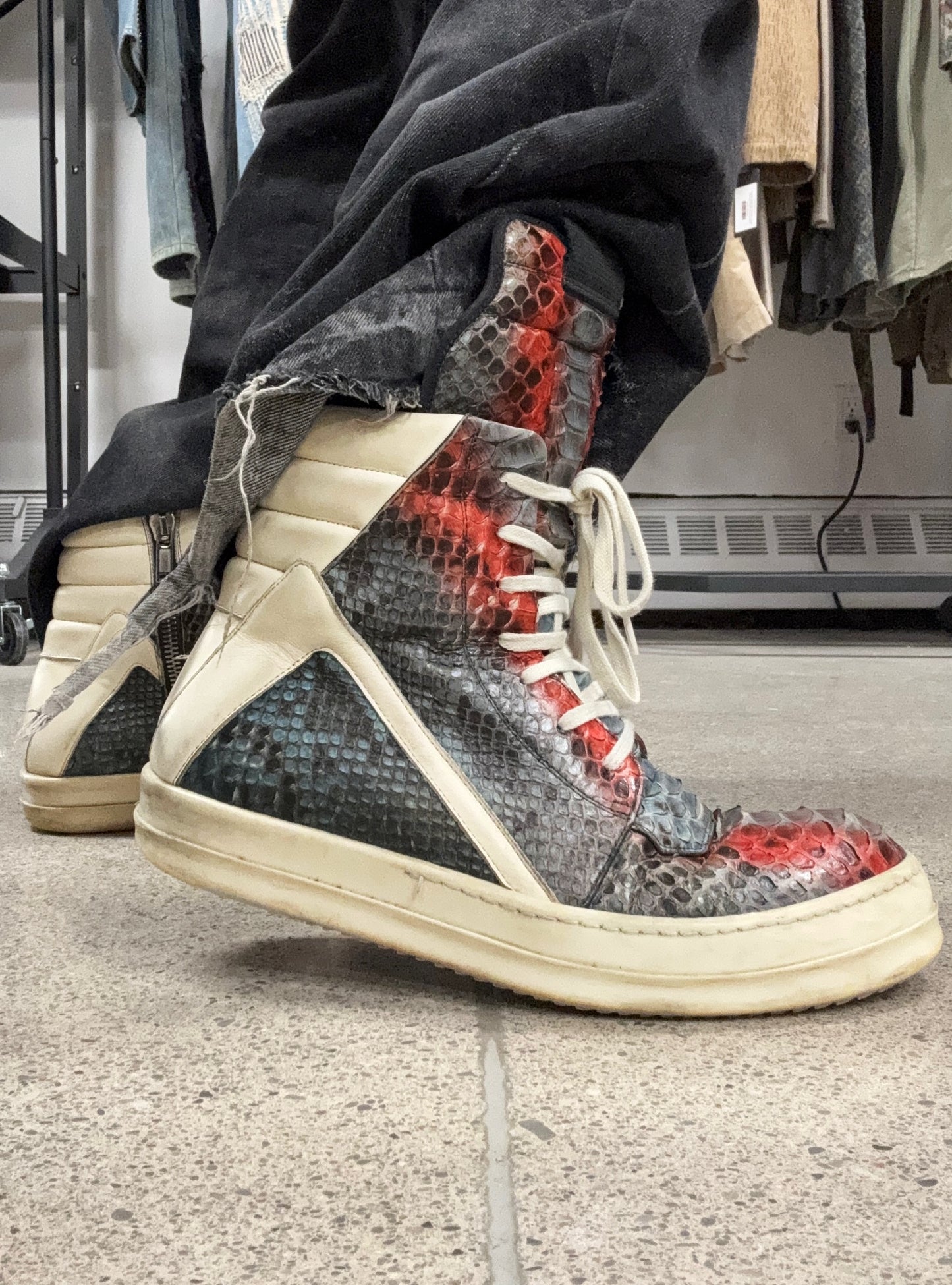 AW2022 Rick Owens Genuine Python Skin ‘Strobe’ Geobaskets