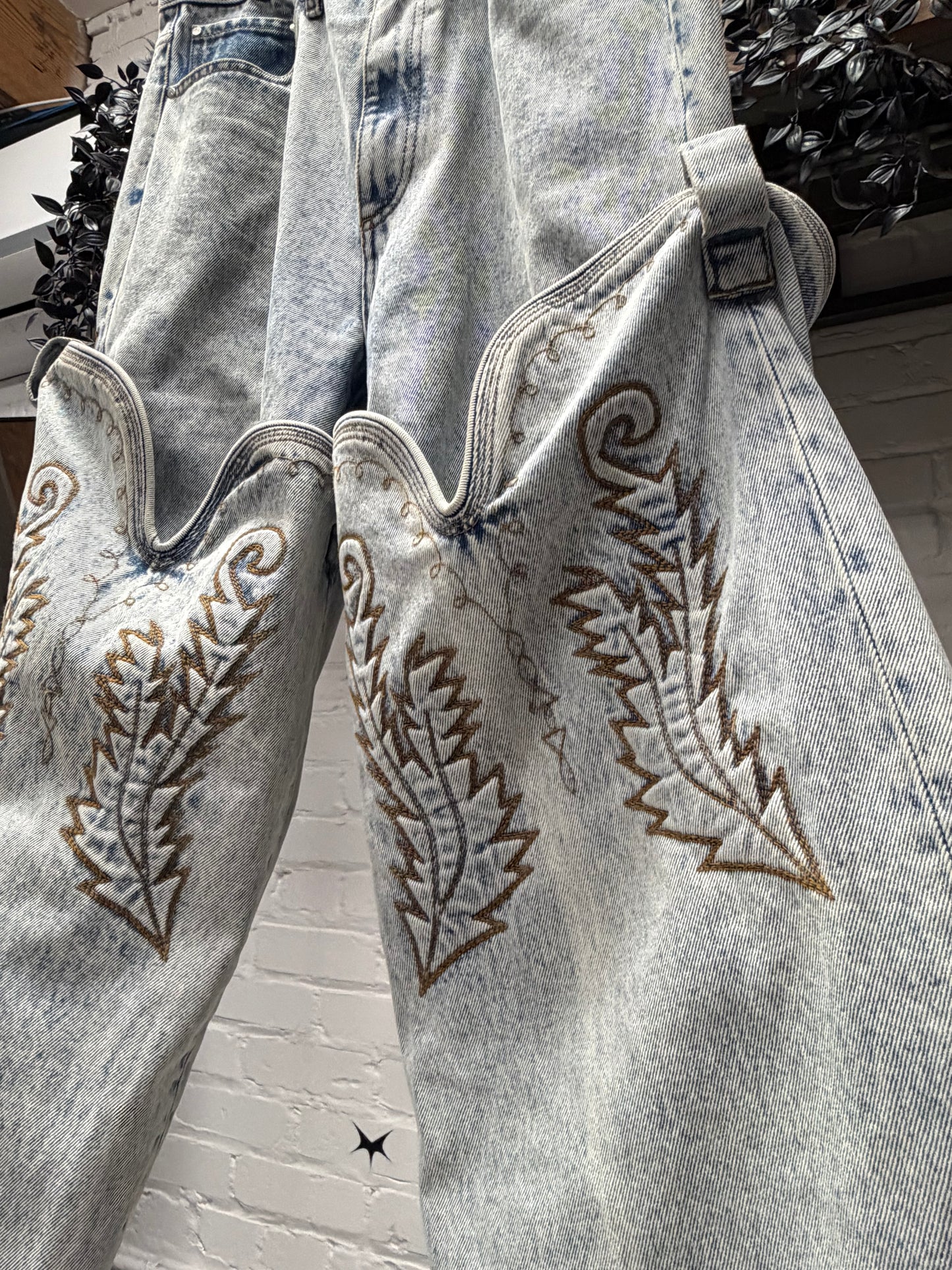 Y-Project ‘Cowboy’ Light Wash Detachable Denim