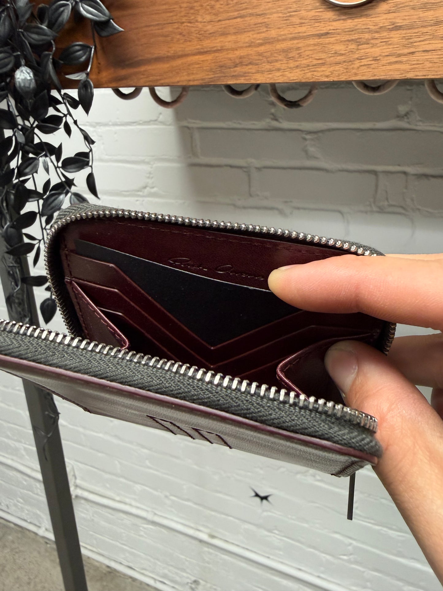 AW2023 Rick Owens ‘Luxor’ Bordeaux Leather Zip-Up Wallet