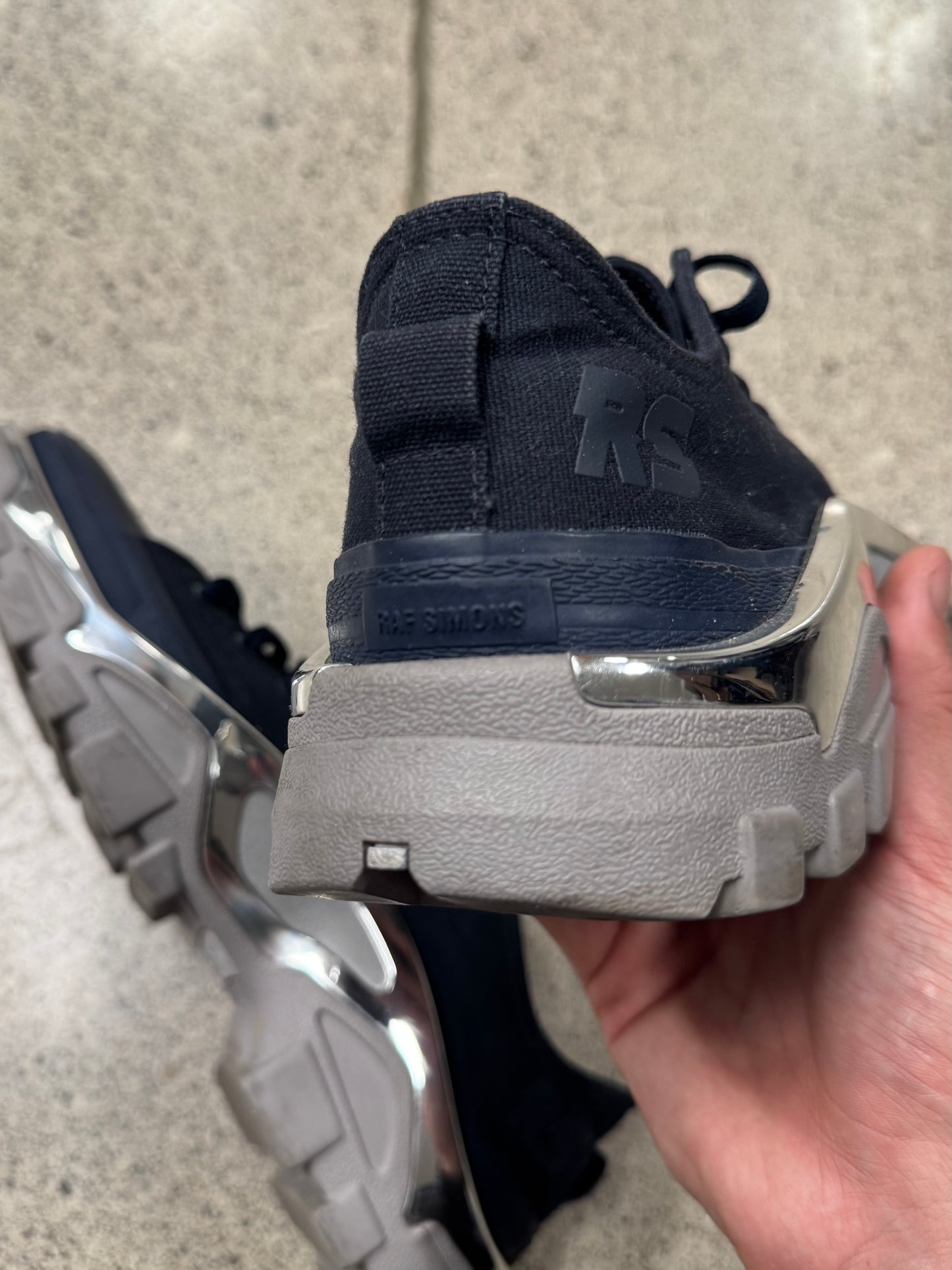 Raf Simons ‘Detroit’ Runner Low Top Sneakers