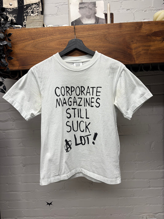 AW2020 Vetements ‘Corporate Magazines Suck’ Slogan T-Shirt