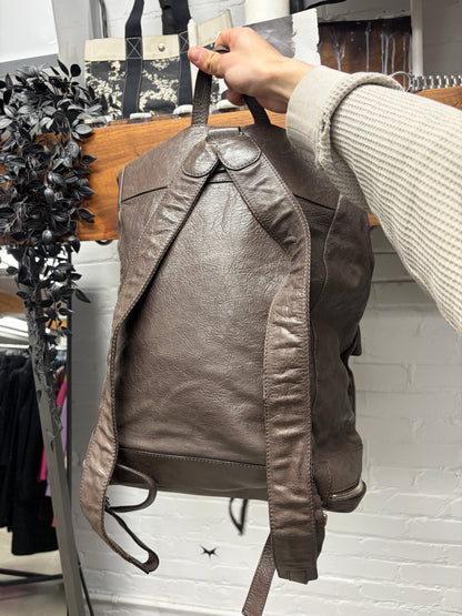 Mid 2000s Balenciaga‘Traveller’ Brown Lambskin Leather Backpack