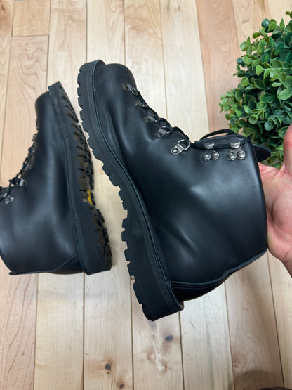 Danner Black Calfksin Leather Hikikg Boots