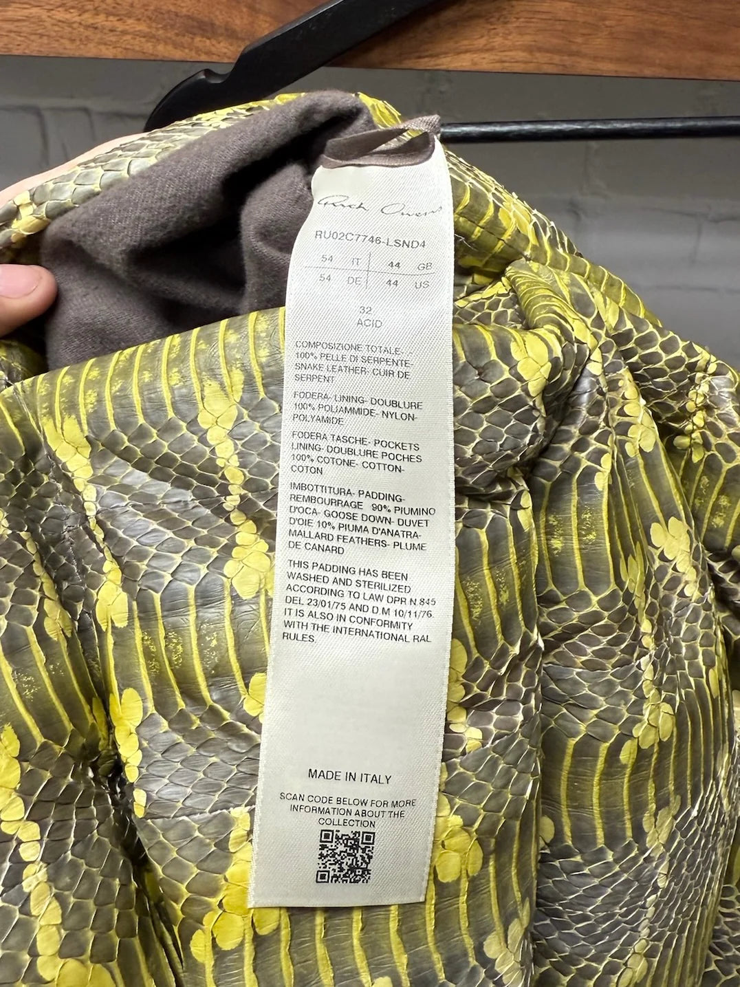 AW2023 Rick Owens ‘Luxor’ Genuine Acid Boiga Snake ‘Gimp’ Zip Puffer Vest