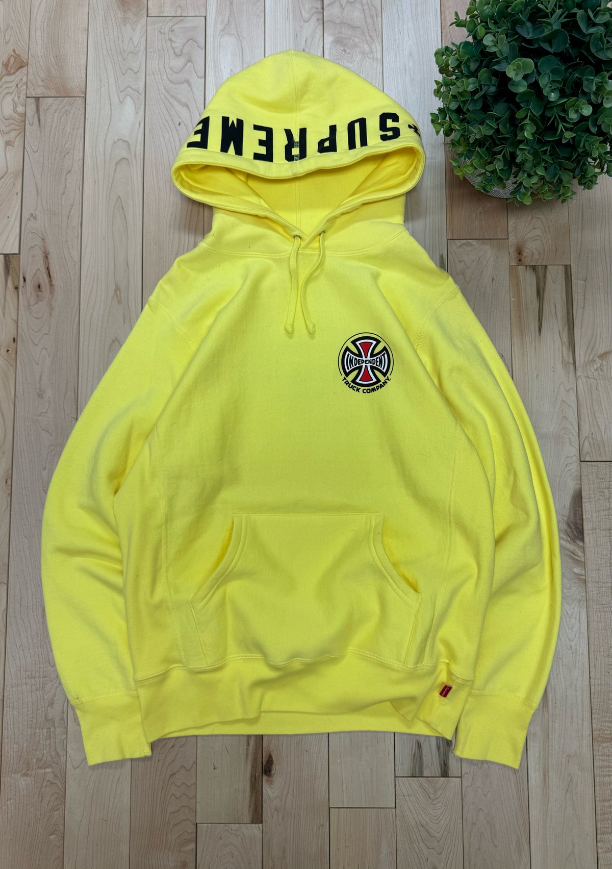 AW2015 Supreme x Independent 