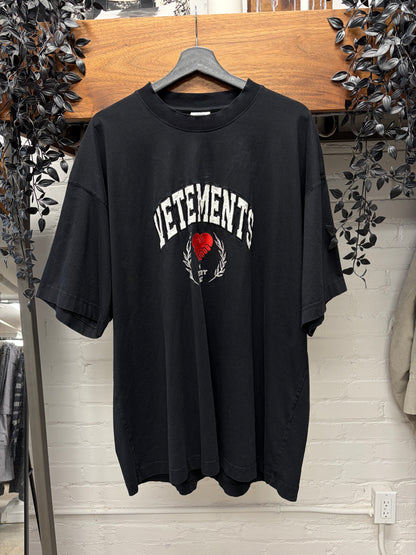 Vetements ‘Solidarity 4 Everyone’ Handshake Embroidered Black Oversized T-Shirt