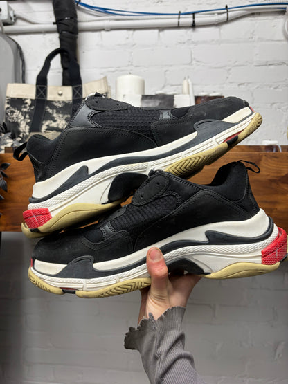 Balenciaga OG Black/Red ‘Triple S’ Oversized Low Top Sneakers