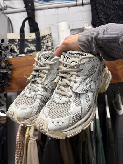 2022 Balenciaga ‘Runner’ Cream White Low Top Sneakers