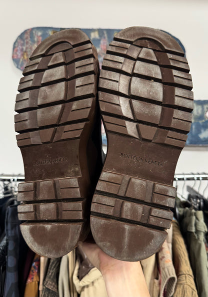 Bottega Veneta ‘Tire’ Brown/Black Leather Chelsea Boots