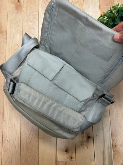 Porter Leather Detailed Crossbody Messenger Bag