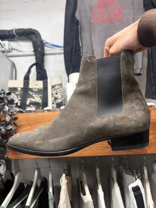 Saint Laurent ‘Wyatt’ Dark Brown Suede Chelsea Boots