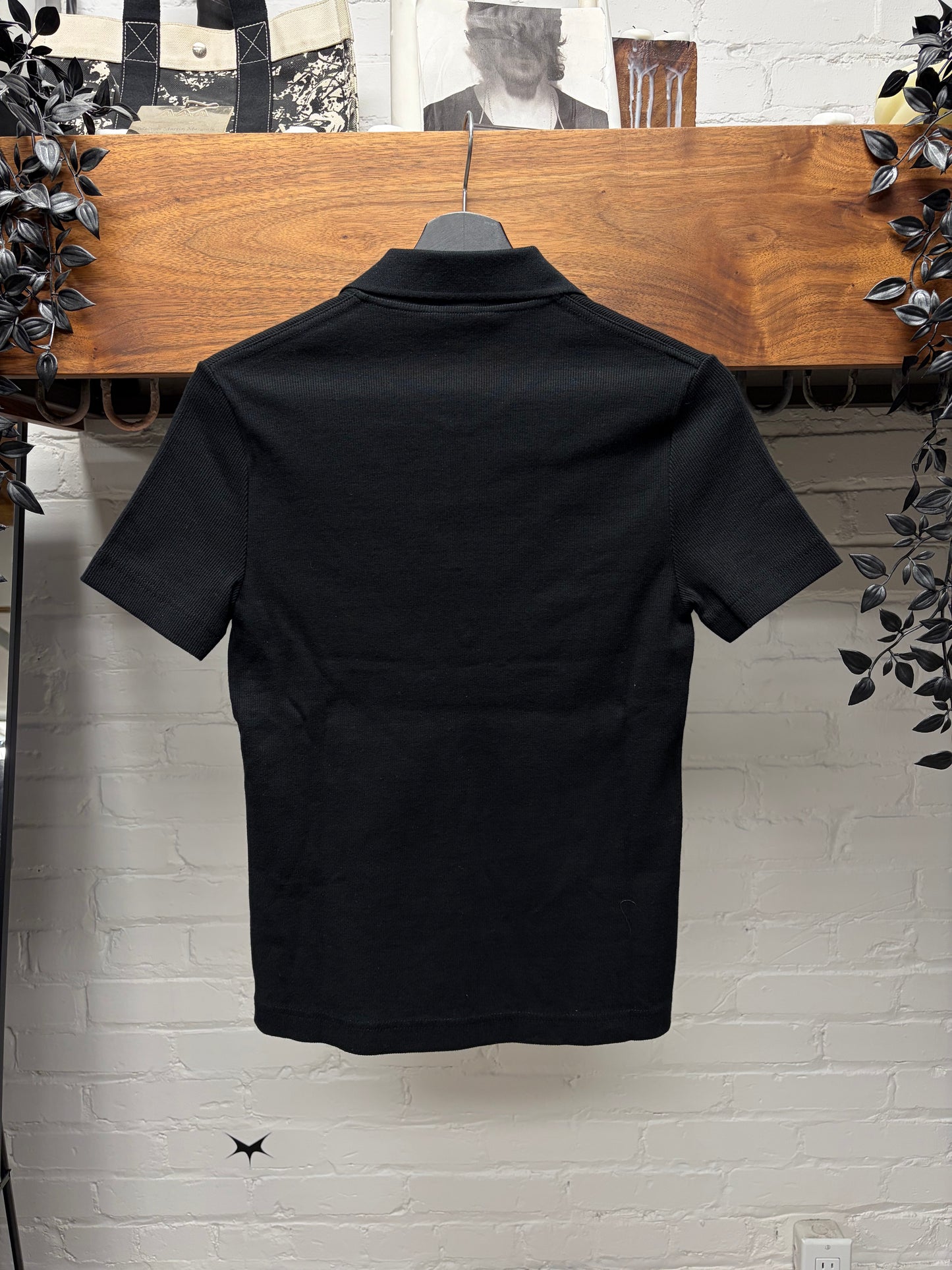 SS1997 Gucci by Tom Ford ‘V-Cut’ GG Embroidered Logo Black Ribbed Cotton Polo