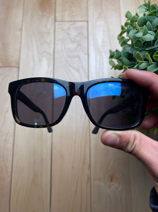 Gucci Blue Tinted ‘Wayfarer’ Stripe Logo Sunglasses