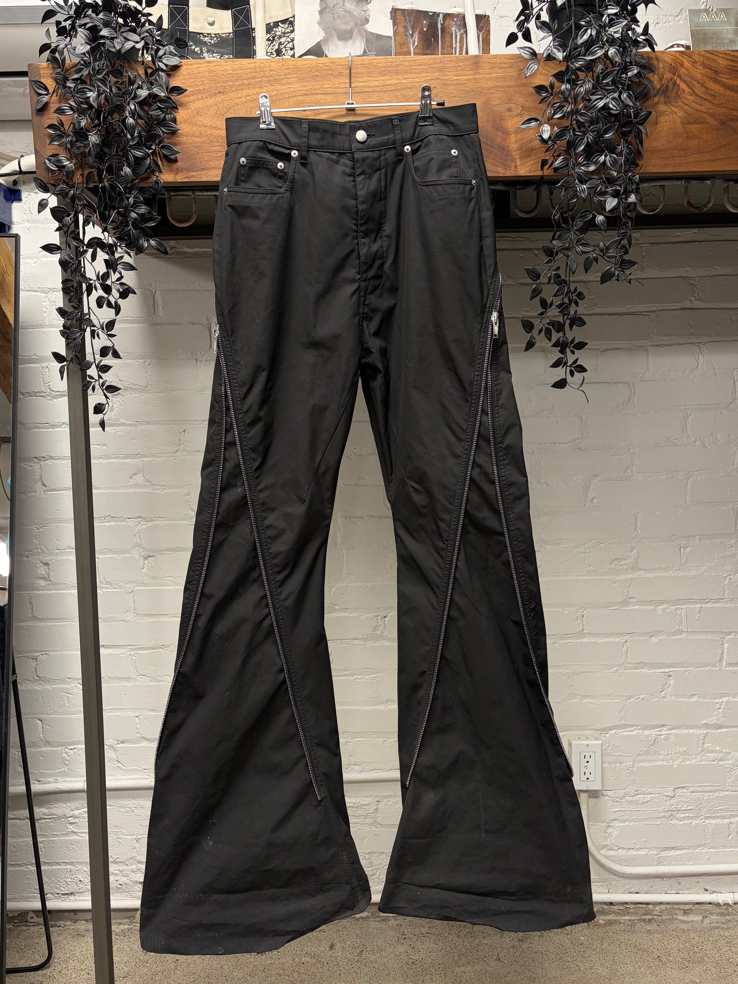 SS2023 Rick Owens ‘Edfu’ Banana Zip Black Flared Leg Pants