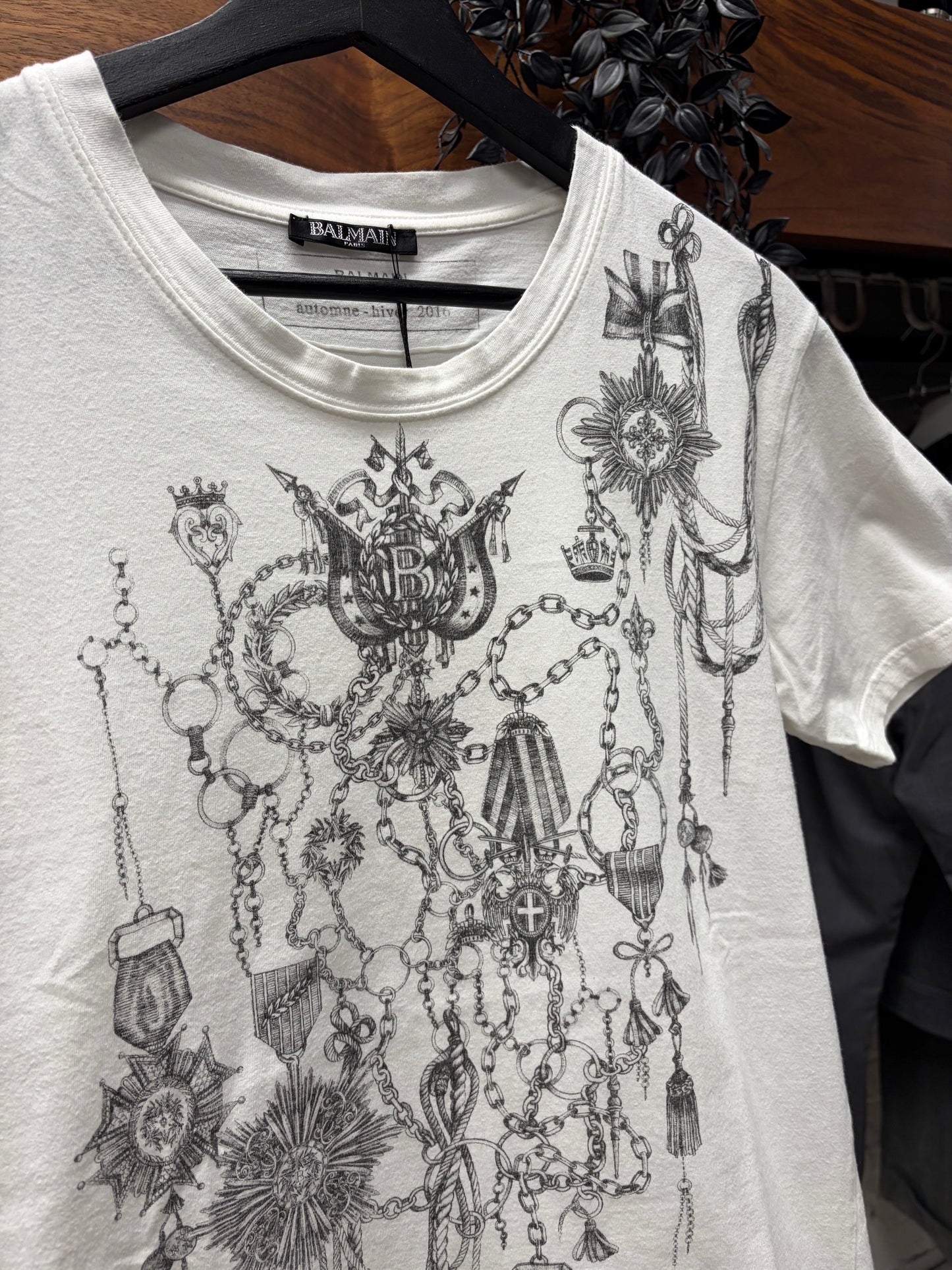 AW2016 Balmain ‘Dangling Chains’ Black/White Graphic T-Shirt