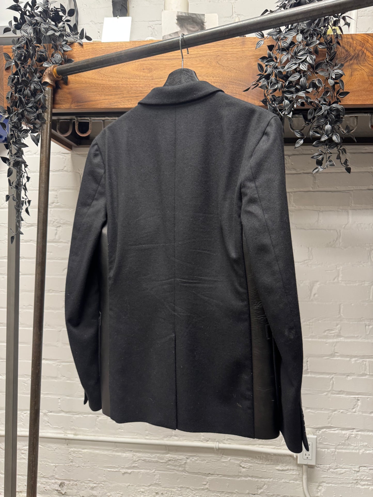 2000s Gucci ‘Leather Lapel’ Black Wool Slim Cut Blazer