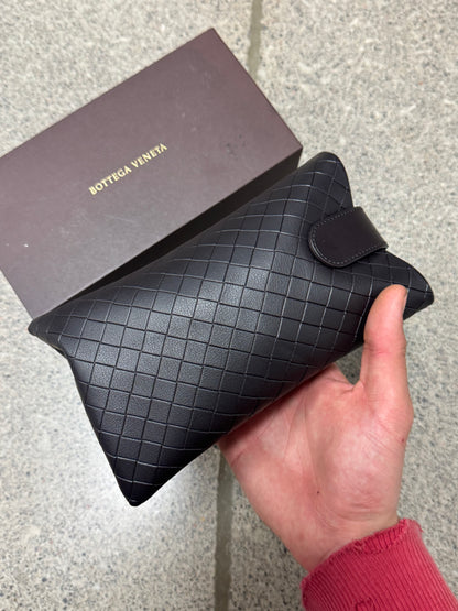 Bottega Veneta ‘Cyclone’ Black Oval Shape Sunglasses