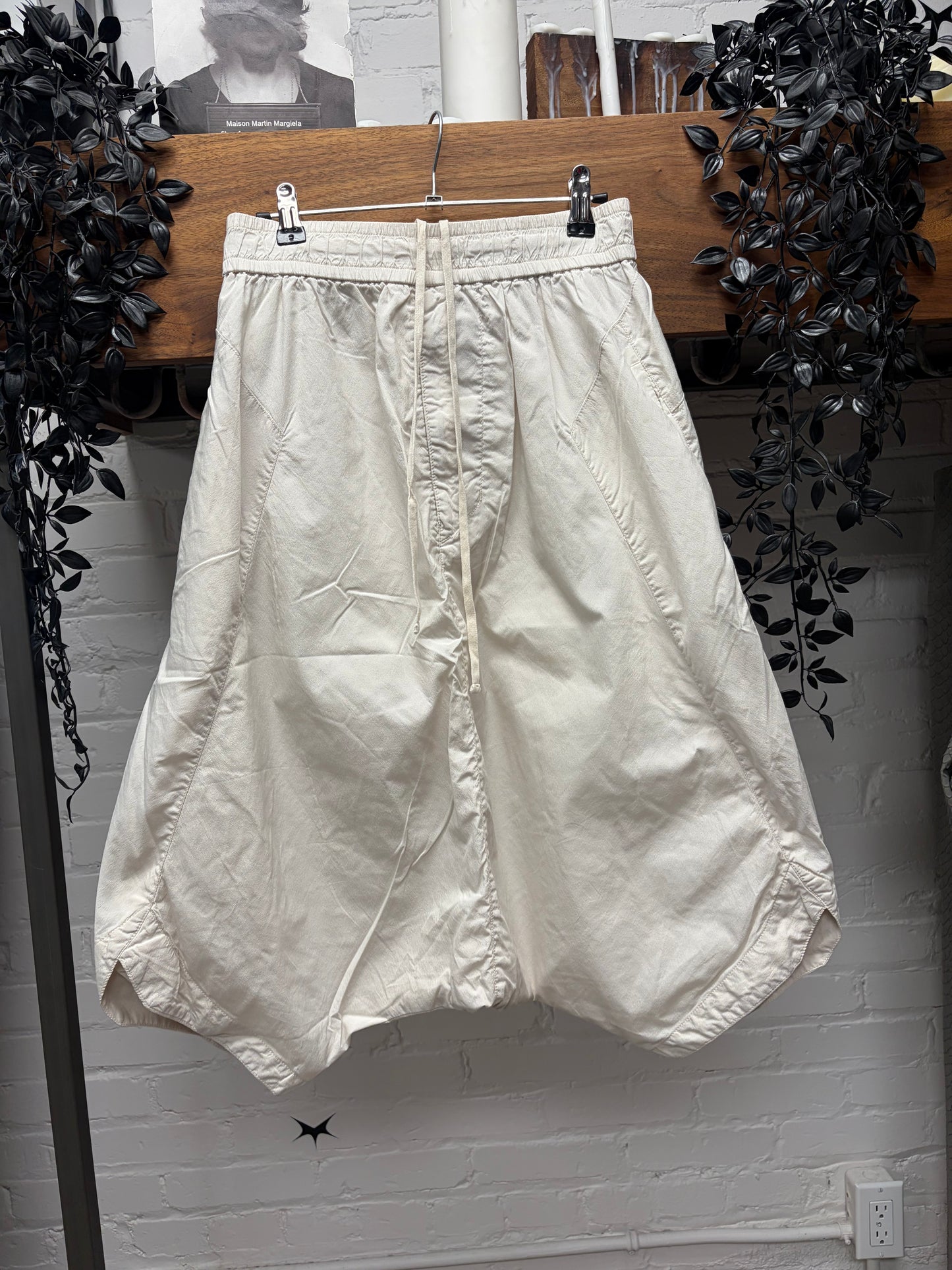 SS2019 Julius Cream White Nylon Lightweight ‘Pod’ Drop Crotch Shorts