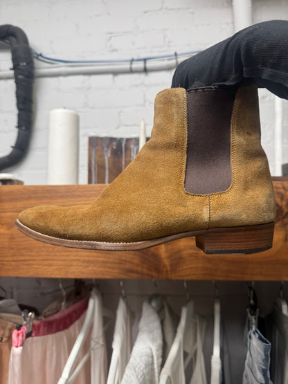Saint Laurent Brown Suede ‘Chelsea’ Low Heel Boots