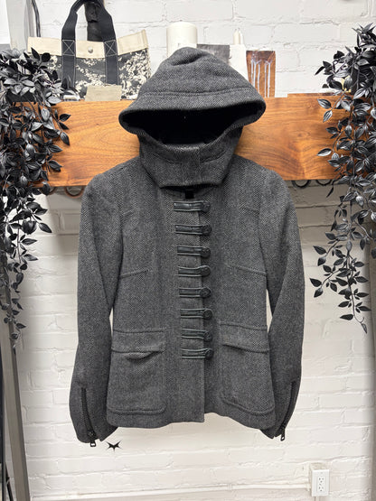 2006 Gucci by Frida Giannini Herringbone ‘Leather-Bound Closure’ Cropped Hooded Jacket