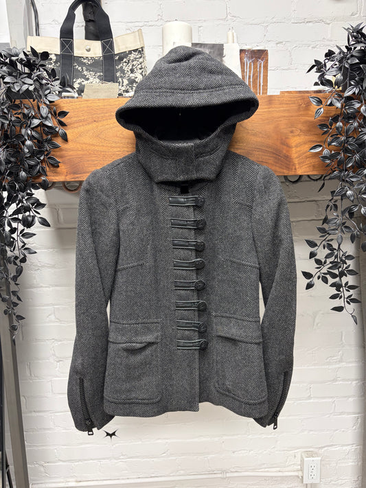 2006 Gucci by Frida Giannini Herringbone ‘Leather-Bound Closure’ Cropped Hooded Jacket