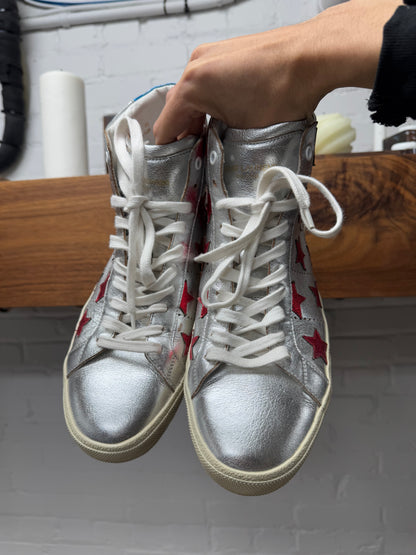 Saint Laurent SL/01 ‘Star Patch’ Leather High Top Sneakers