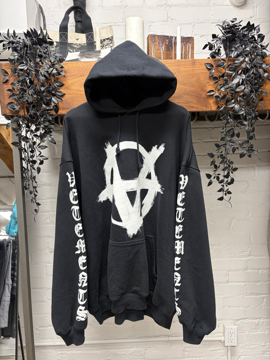 Vetements ‘Anarchy’ Gothic Sleeve Logo Black Pullover Hoodie