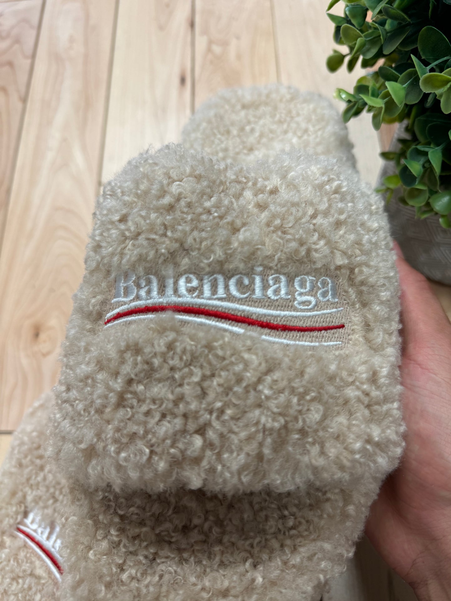 Balenciaga Campaign Logo Fuzzy ‘Presidential’ Slides