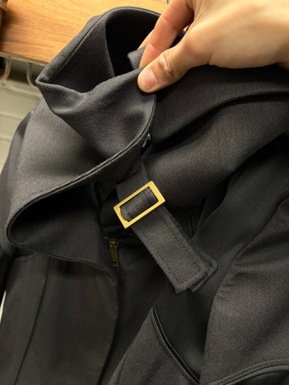 AW2003 Gucci by Tom Ford ‘Runway Look #11’ Asymmetric Collar Jacket