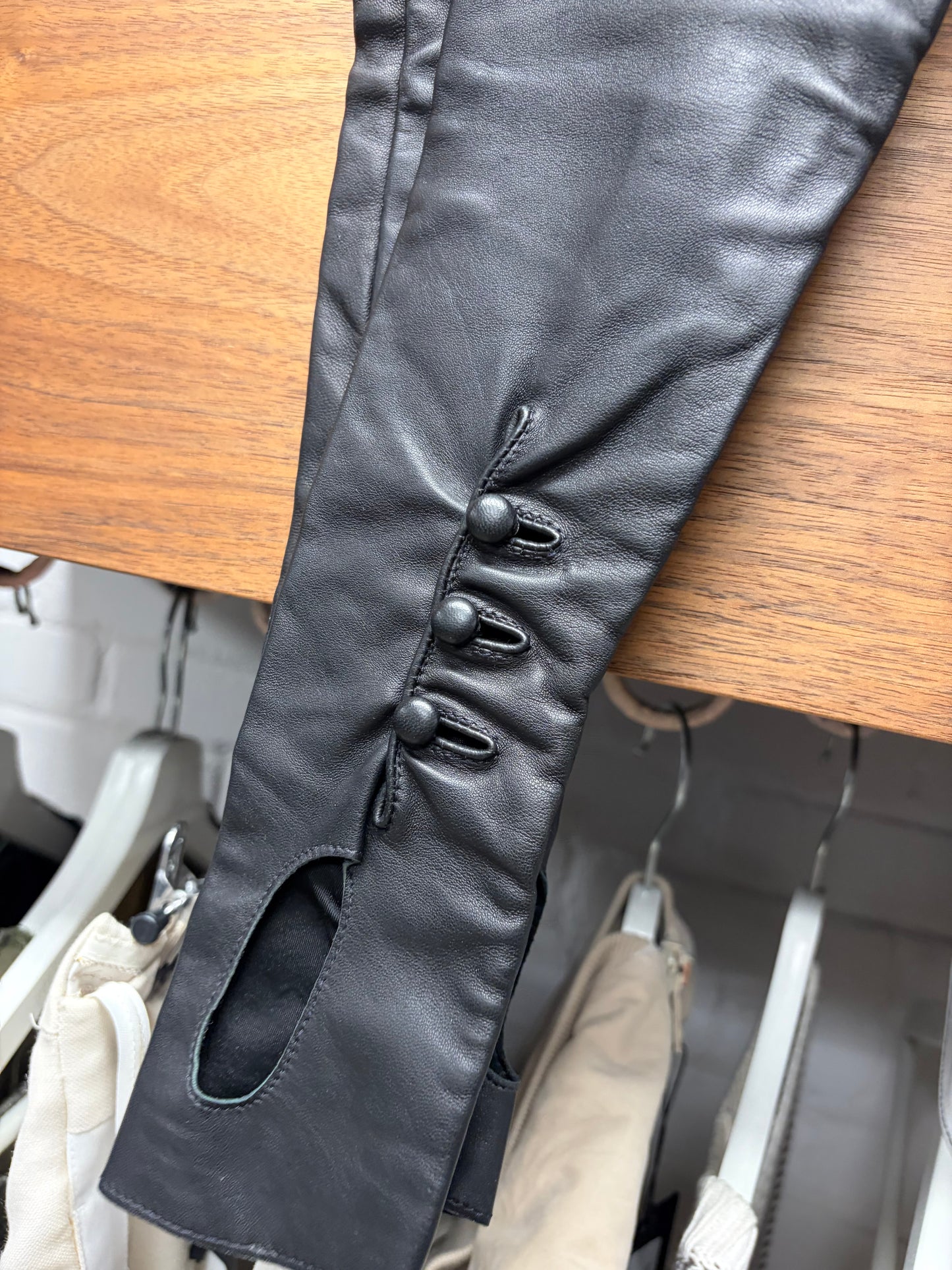 Maison Margiela Lambskin Leather Arm-Sleeves with Thumbhole Cutouts