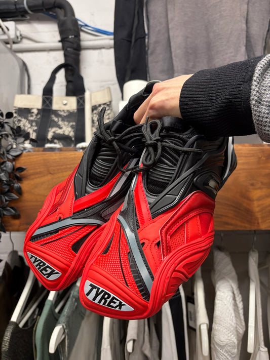 Balenciaga ‘Tyrex’ Black/Red Low Top Sneakers