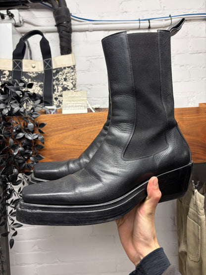 Bottega Veneta ‘The Lean’ Cuban Heel Chelsea Boot