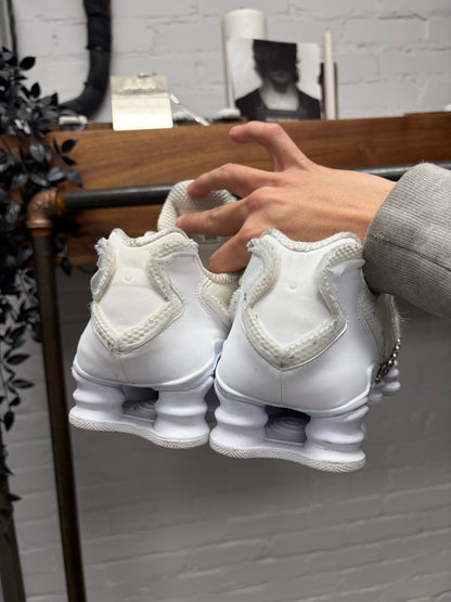 Comme Des Garçons x Nike ‘Shox’ White Low Top Sneakers