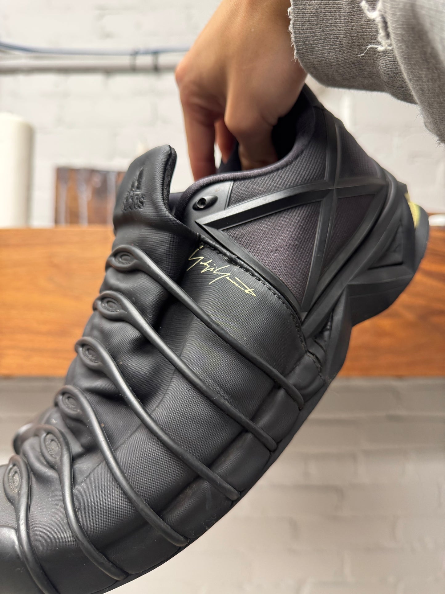 2001 Yohji Yamamoto x Adidas ‘Tenet’ Low Top Sneakers