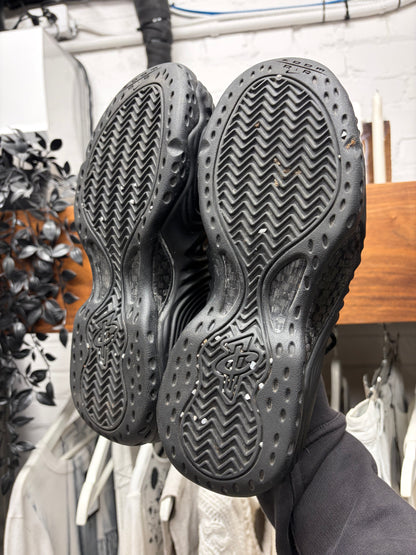 Comme Des Garçons Homme Plus x Nike ‘Foamposite’ Black High Top Sneakers