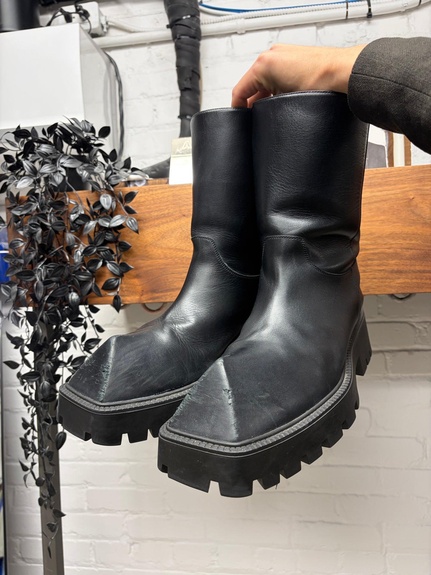 Balenciaga ‘Rhino’ Black Calfskin Leather Boots