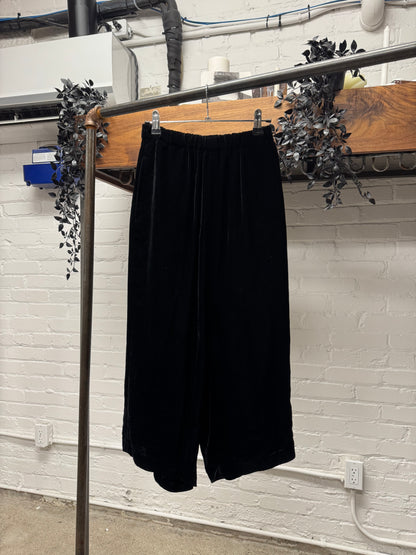 Comme Des Garçons Velvet ‘Pod’ Sarousel Shorts