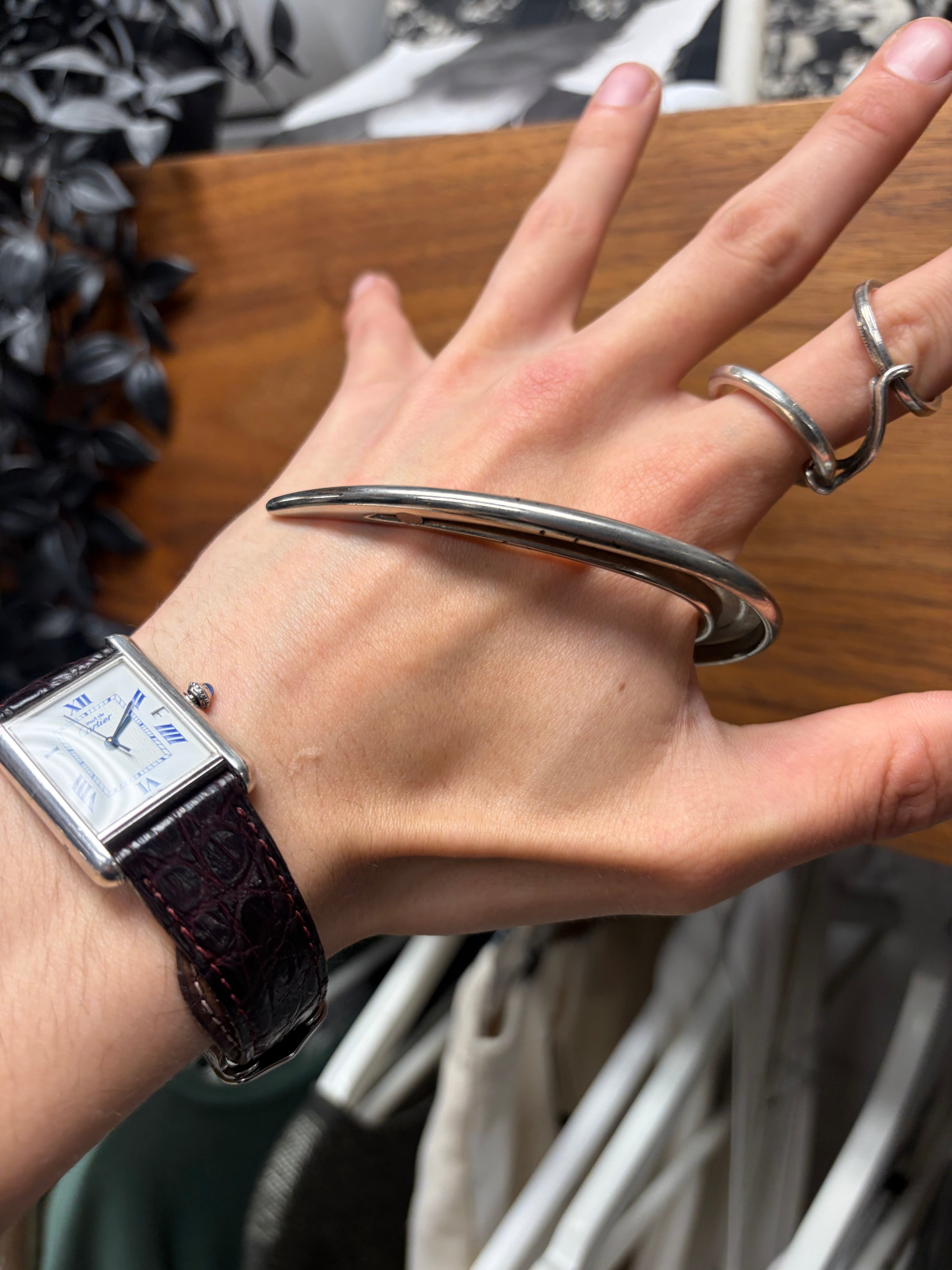 Gareth Pugh 'Scythe' Silver Tone/Leather Hook Ring – Alex Maxamenko
