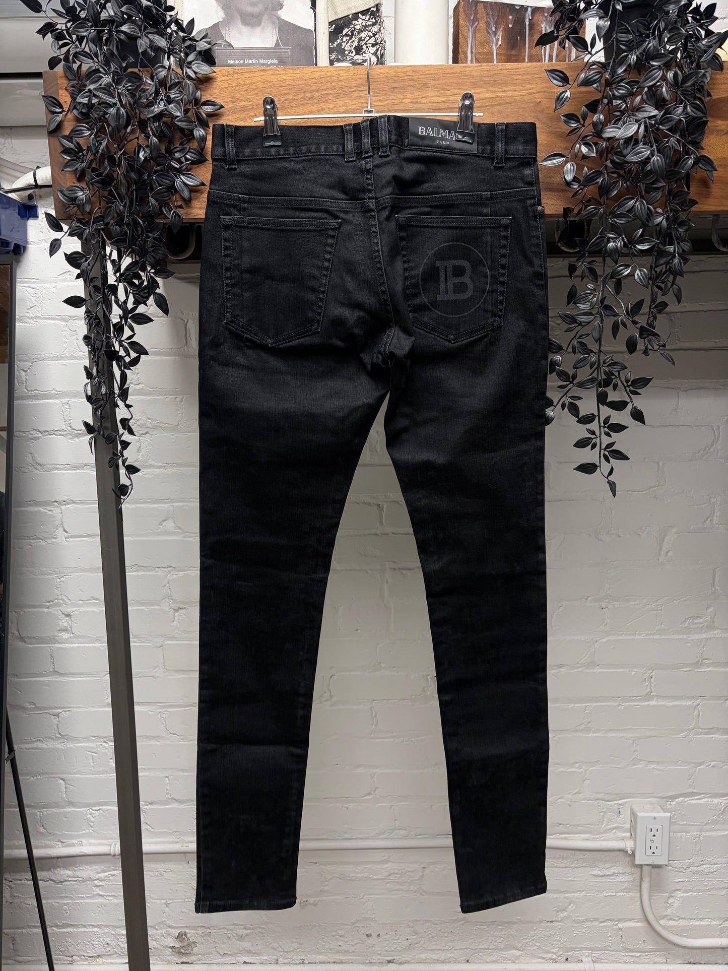 Balmain Embroidered ‘B-Crest’ Black Skinny Jeans