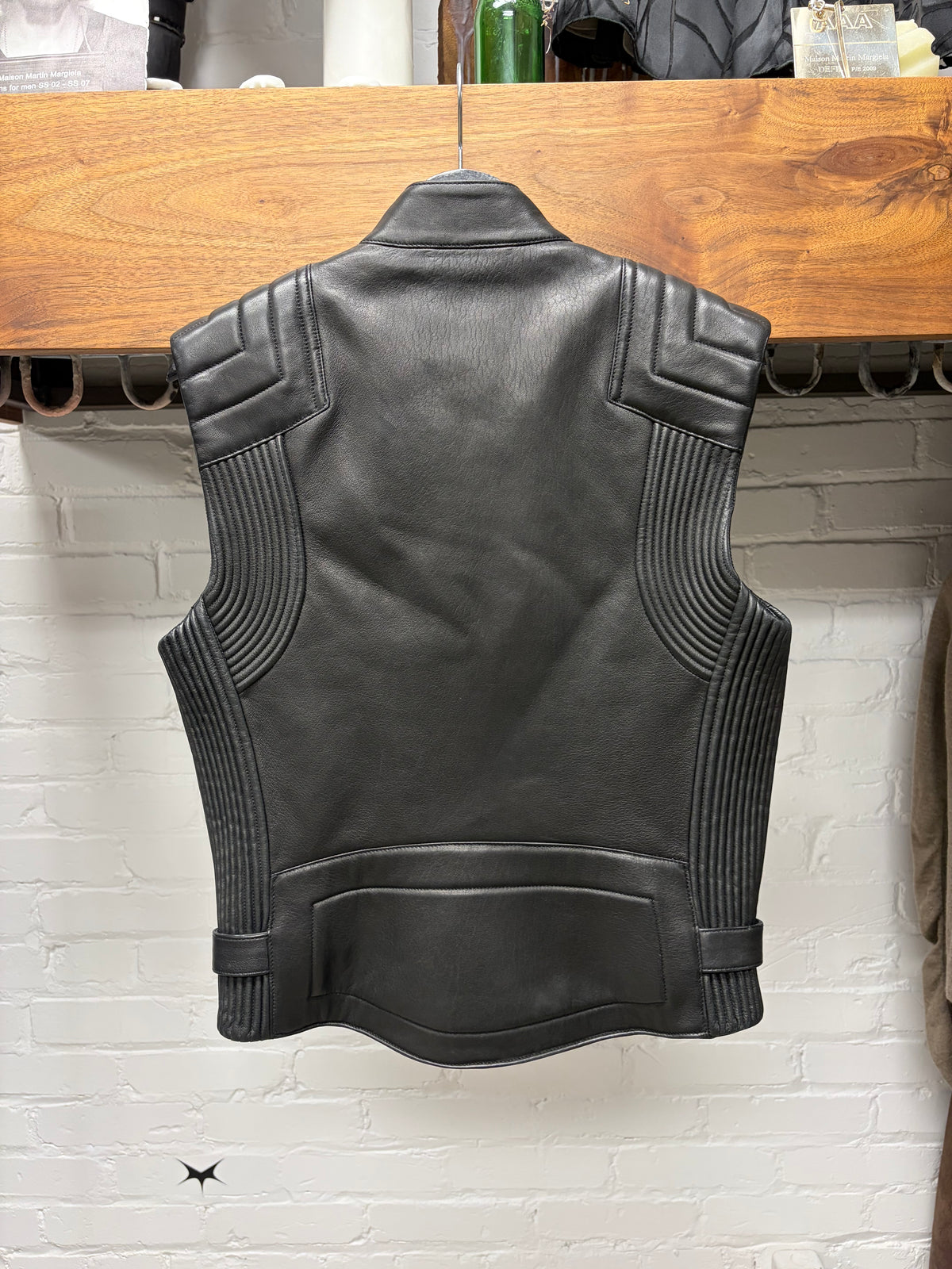 Gucci by Tom Ford Mens Lambskin Leather Black Zipper Detailed Biker Vest