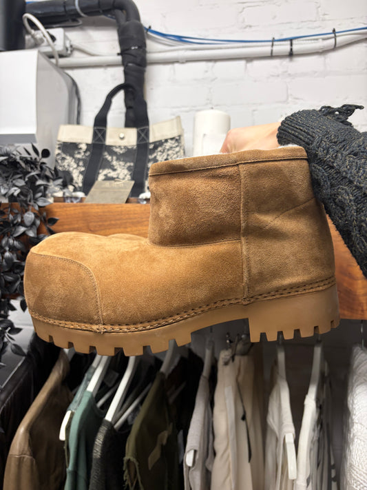 Balenciaga ‘Alaska’ Brown Suede/Shearling  Low Top Booties