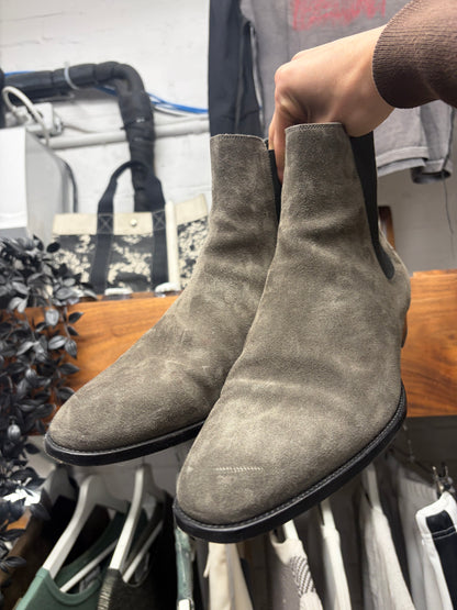 Saint Laurent ‘Wyatt’ Dark Brown Suede Chelsea Boots